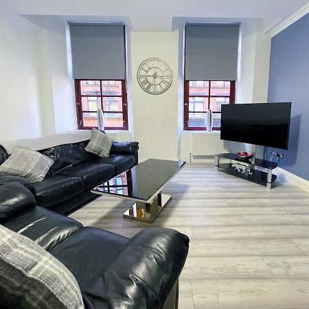 Recently Refurbished Two Bedroom Apartment, Central Location! Glasgow Exterior photo